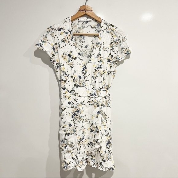 Abercrombie & Fitch Floral Wrap Mini Dress - Picture 1 of 6
